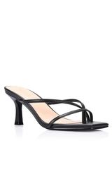 Este Strappy Mules - Black
