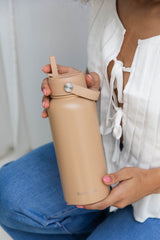 Flynn 1L Water Bottle - Tan - Suni and Sol - The Self Styler