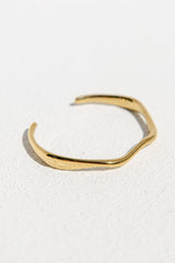 May Thin Wavy Bangle - Gold - The Self Styler