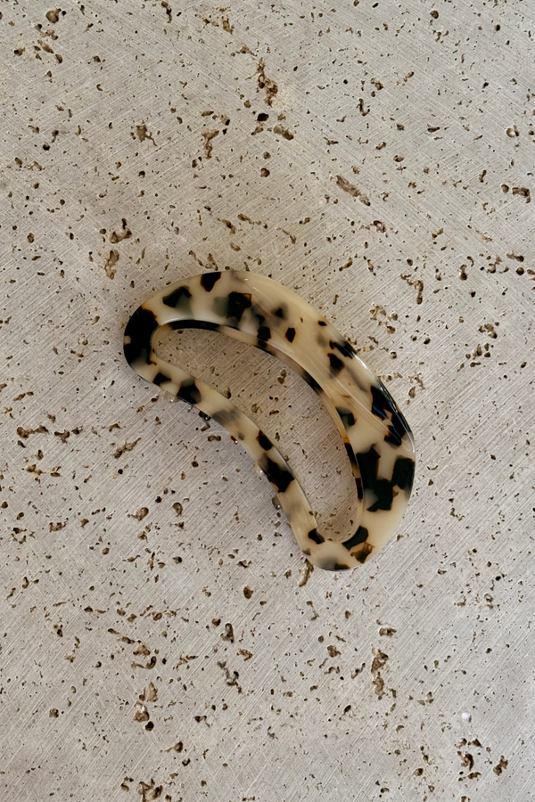 Bonnie Acetate Hair Claw Clip - Light Tort