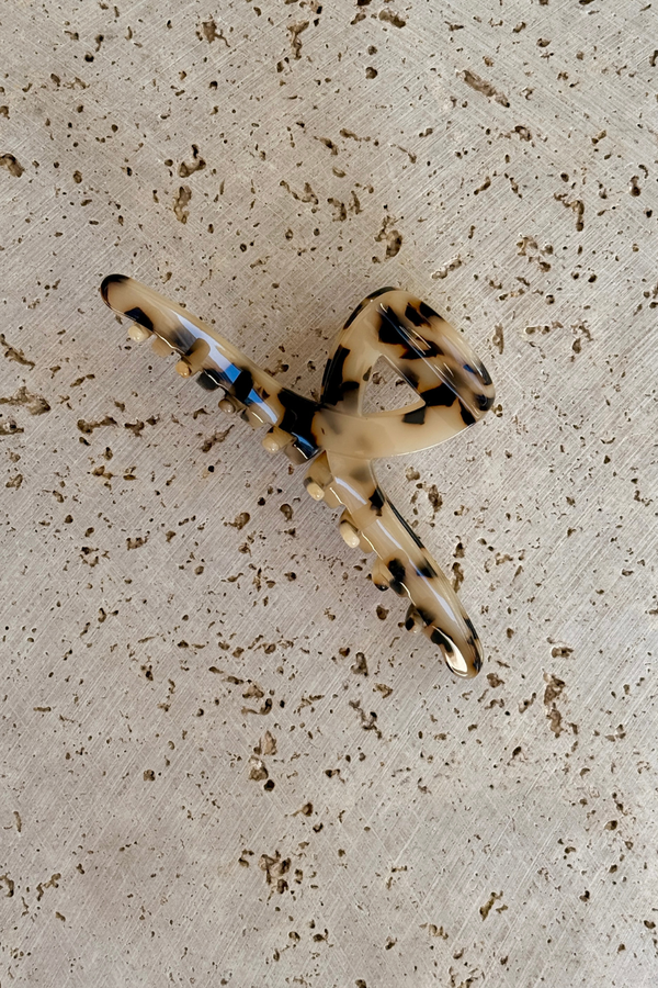 Milani Acetate Loop Hair Claw Clip - Light Tort