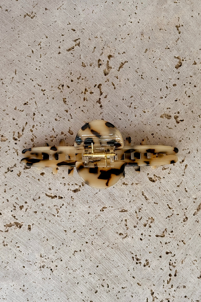 Milani Acetate Loop Hair Claw Clip - Light Tort - The Self Styler