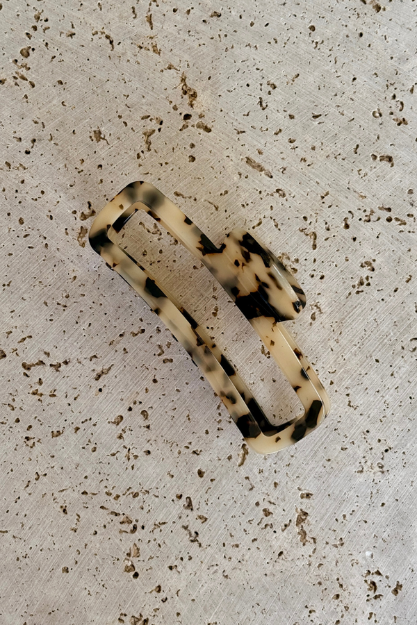 Sadie Acetate Hair Claw Clip - Light Tort