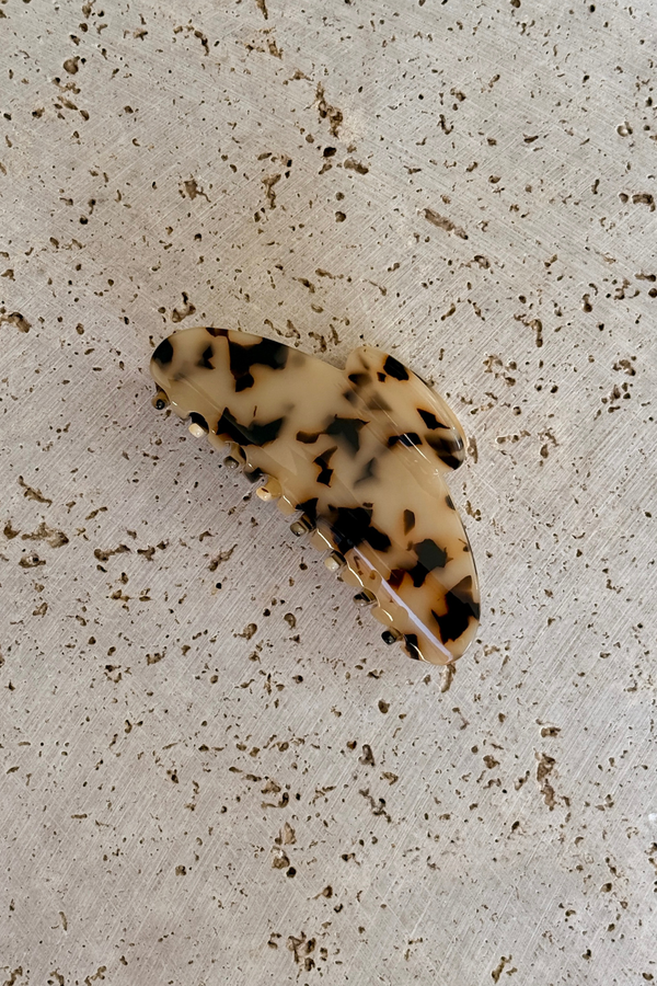 Sophia Acetate Hair Claw Clip - Light Tort - The Self Styler