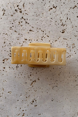 Suki Acetate Hair Claw Clip - Caramel