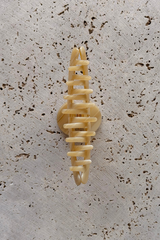 Milani Acetate Loop Hair Claw Clip - Caramel - The Self Styler