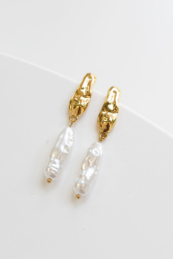 Selkie Pearl Drop Earrings - Gold and Pearl