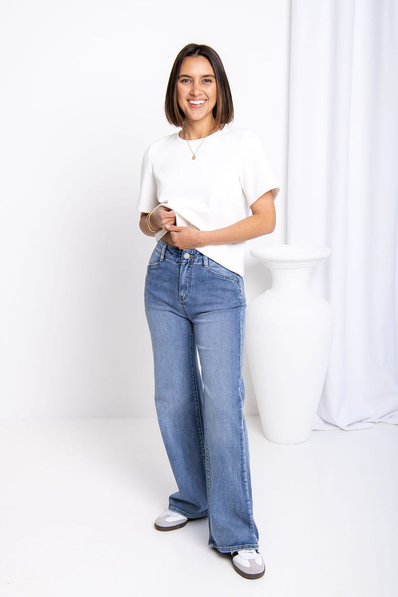 Stella Wide-Leg Denim Jeans - Light Wash - The Self Styler