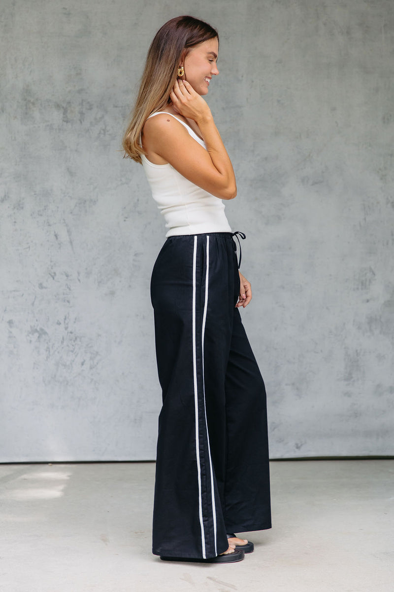 Luna Wide-Leg Stripe Pants - Black - The Self Styler