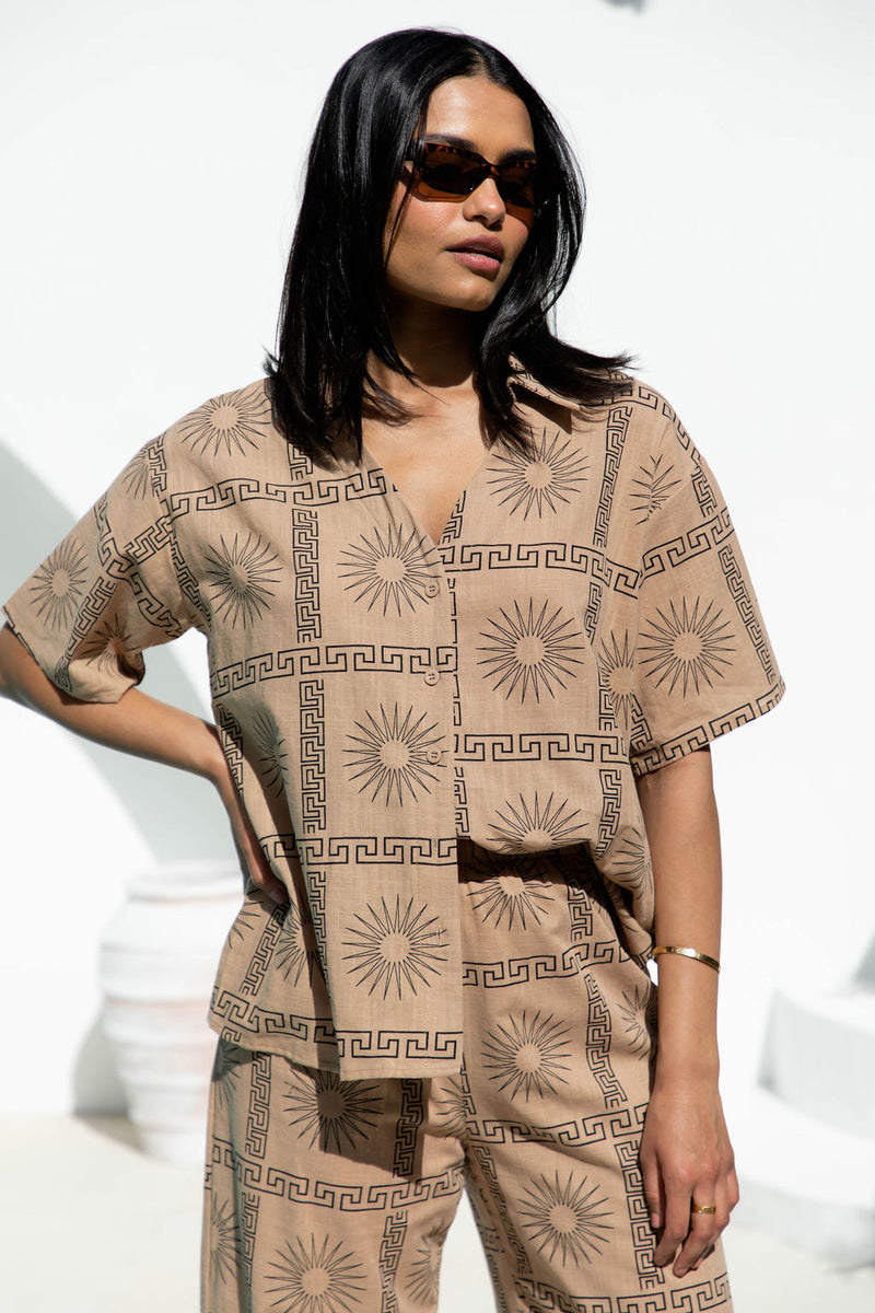 Zephyr Cotton Shirt - Sun Print - Mocha - The Self Styler