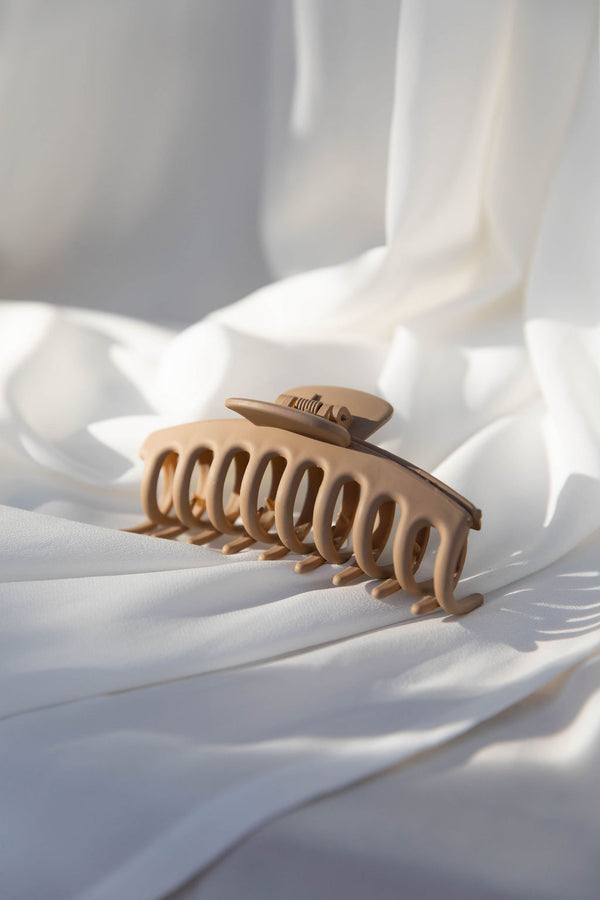 Regina Claw Clip - Matte Latte - The Self Styler