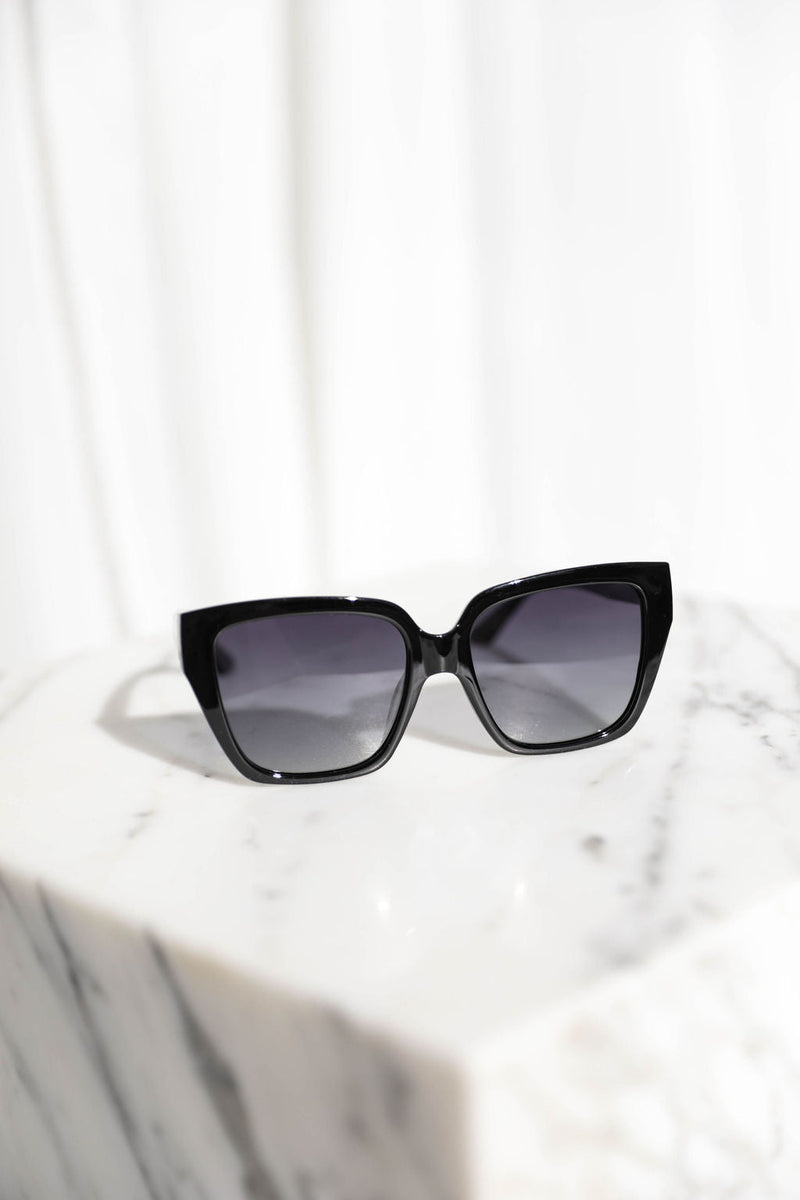 Dahlia Polarised Sunglasses - Black - The Self Styler
