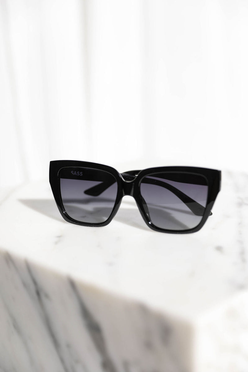 Dahlia Polarised Sunglasses - Black - The Self Styler